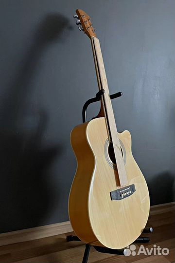Гитара акустическая, классическая в наличии