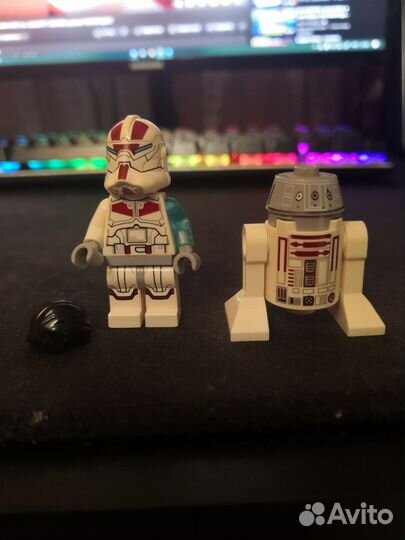 Lego Star Wars минифигурки из набора 75018