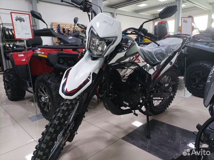 Мотоцикл Lifan LF250GY-4D (X-Trial) белый/черный