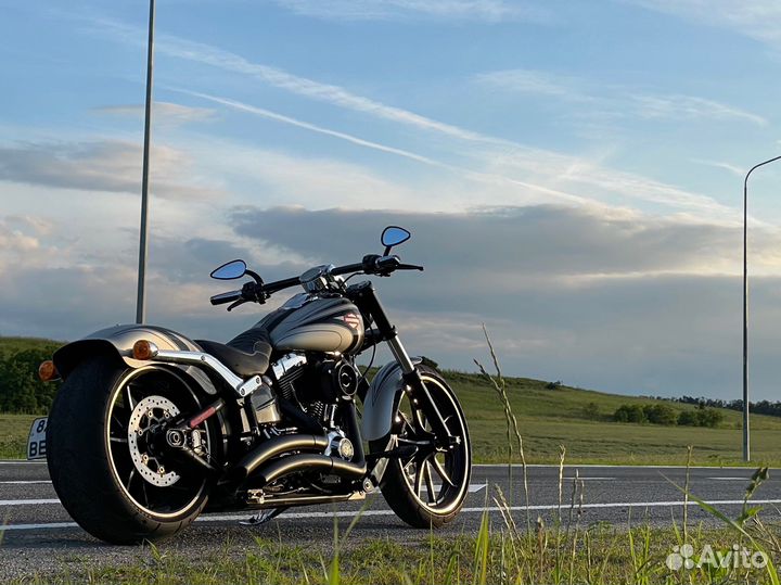 Harley Davidson Breakout