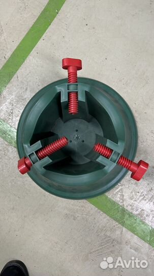 Подставка под елку