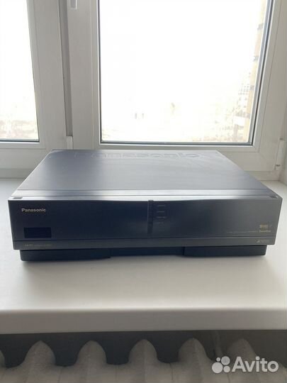 Видеомагнитофон Panasonic NV-HS800EE