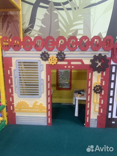 Детский домик профессий