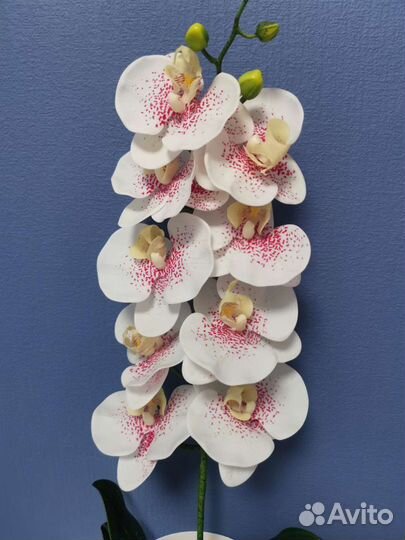 Орхидея искусственная