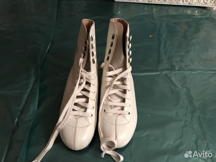 Коньки botas новые