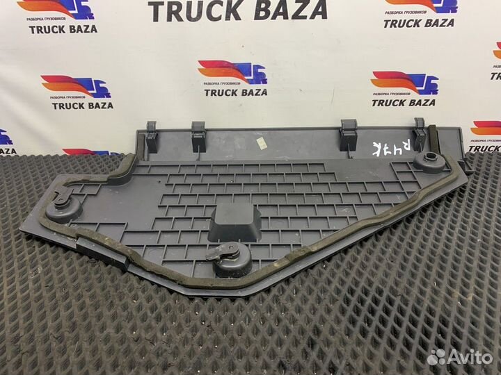 Крышка блока предохранителей Renault T