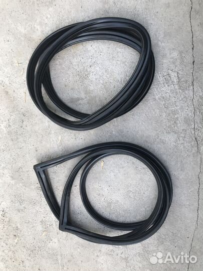 Мерседес бархотки уплотнители новые неоригинал