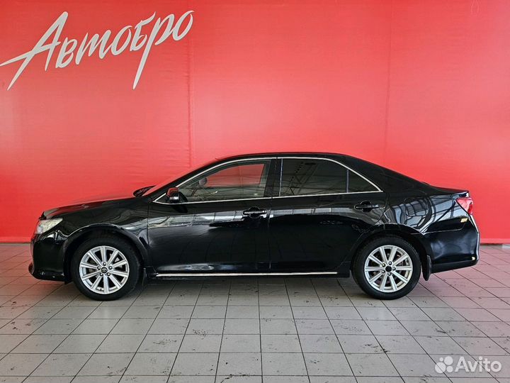 Toyota Camry, 2014