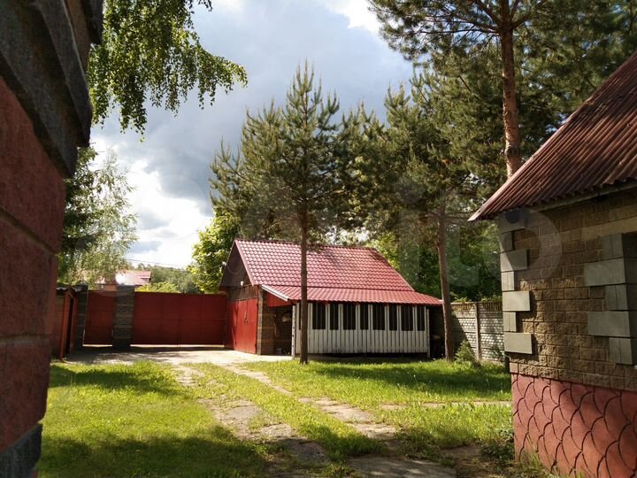 Коттедж 490 м² на участке 25 сот.