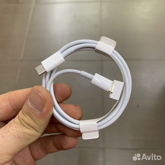Оригинальный провод Apple USB-C на Lightning