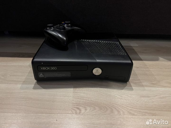 Xbox 360 Slim