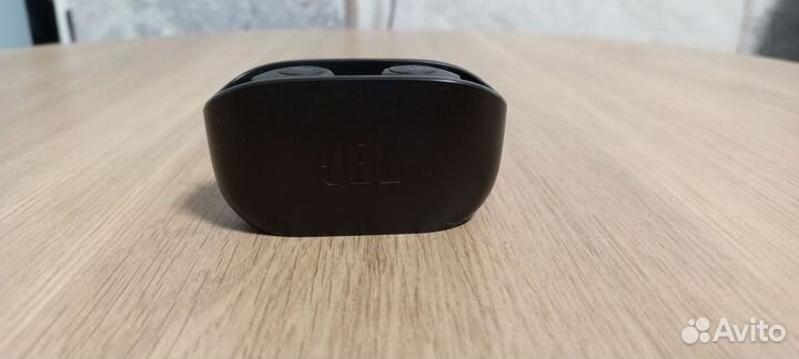 Беспроводные наушники JBL wave 100 tws