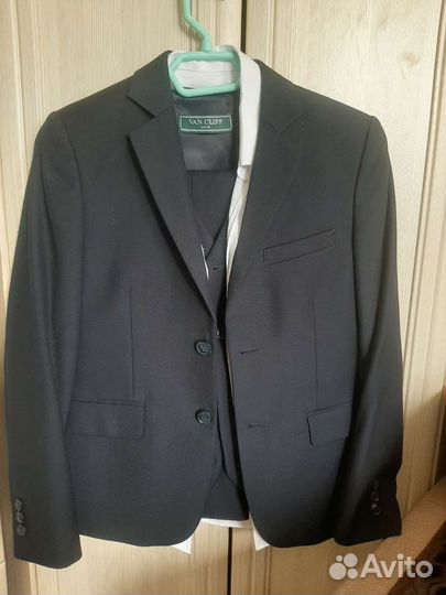 Школьный костюм