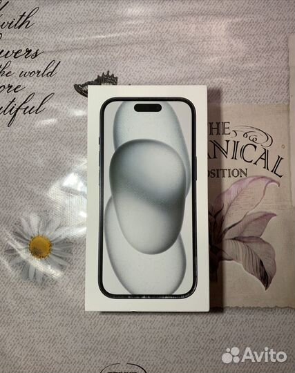 iPhone 15, 256 ГБ