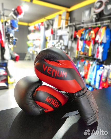 Боксёрский перчатки красные venom