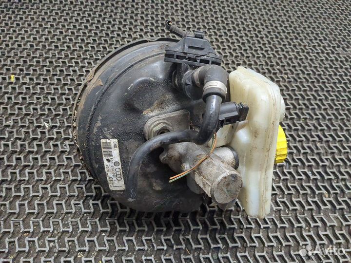 Цилиндр тормозной главный Audi A4 (B6), 2001