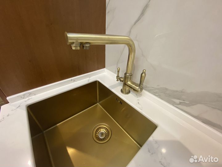 Штукатурка стен по маякам ручная