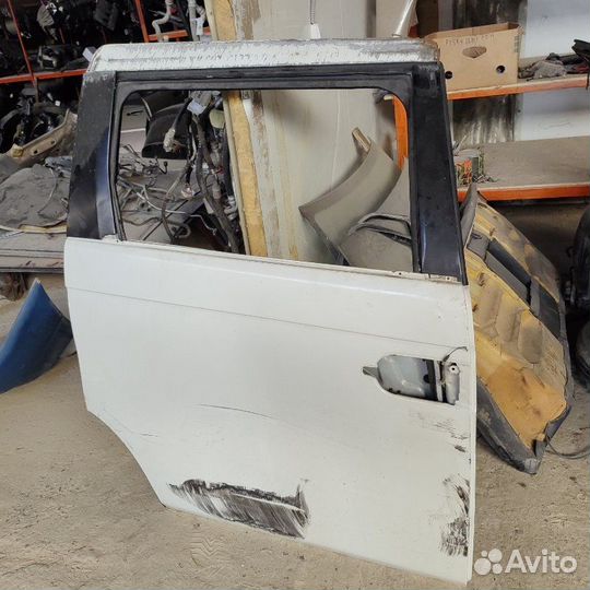 Дверь боковая правая Honda Elysion RR 2007