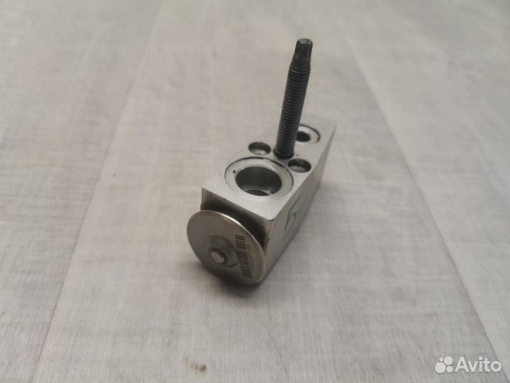 Клапан кондиционера Chevrolet Cruze 1.6 F16D3 2013