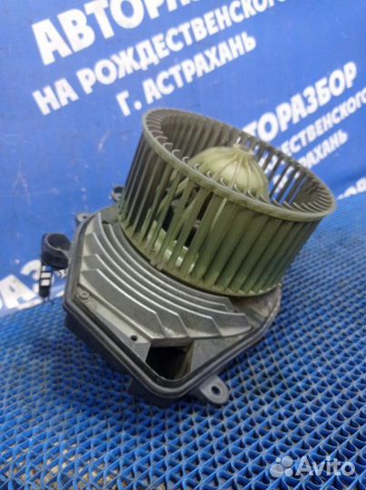 Моторчик печки Volkswagen Passat B5 седан 2003