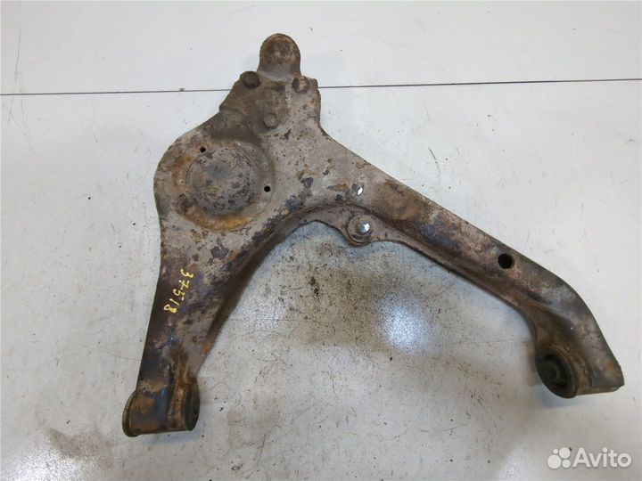 Рычаг подвески Suzuki Vitara, 1992