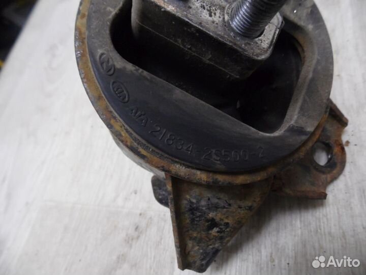 Опора двигателя левая Hyundai ix35/Tucson 2010-201