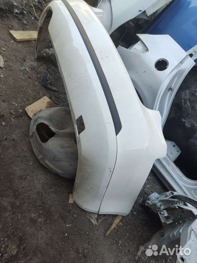 Бампер задний Volkswagen Jetta 5 Америка