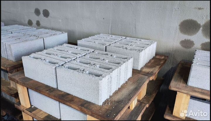 Камень француз