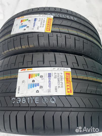 Pirelli P Zero PZ4 L.S. 275/35 R23 и 315/30 R23