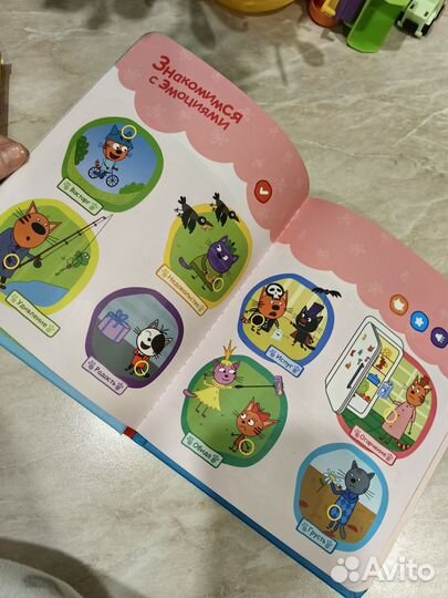 Книга нажималка berttoys Три кота