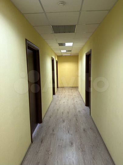 Офис, 335 м²