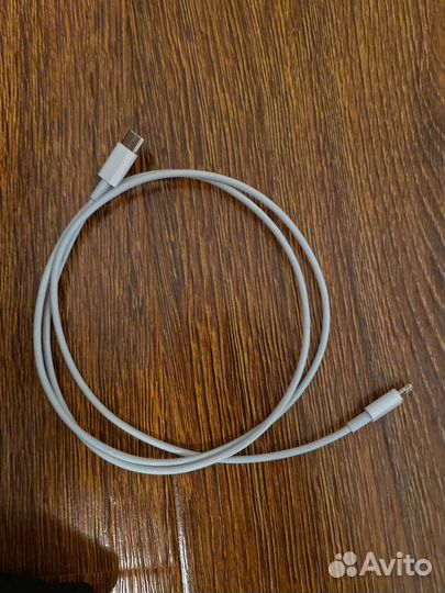 Шнур на iPhone оригинал