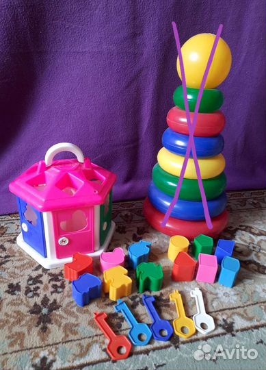 Детские игрушки разные, конструктор, кубики