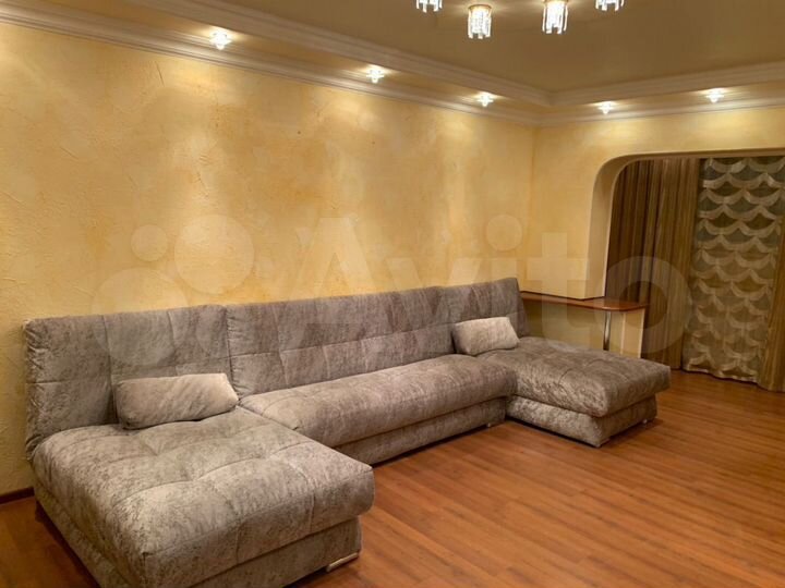 2-к. квартира, 67 м², 1/9 эт.