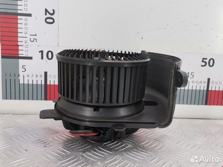 Моторчик печки для Renault Scenic 2 7701056598