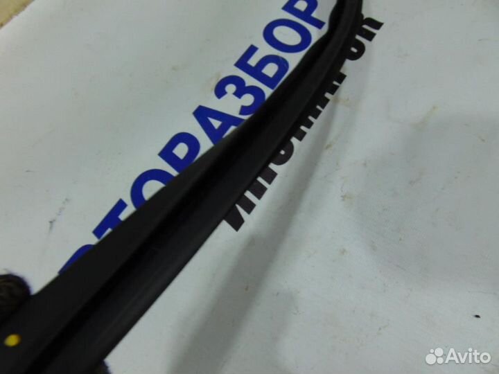 Уплотнитель багажника для Hyundai Solaris 1 2010