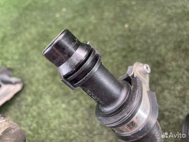 Патрубок системы охлаждения Bmw 5 E60 M54B30 2004