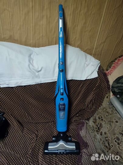 Пылесос вертикальный tefal