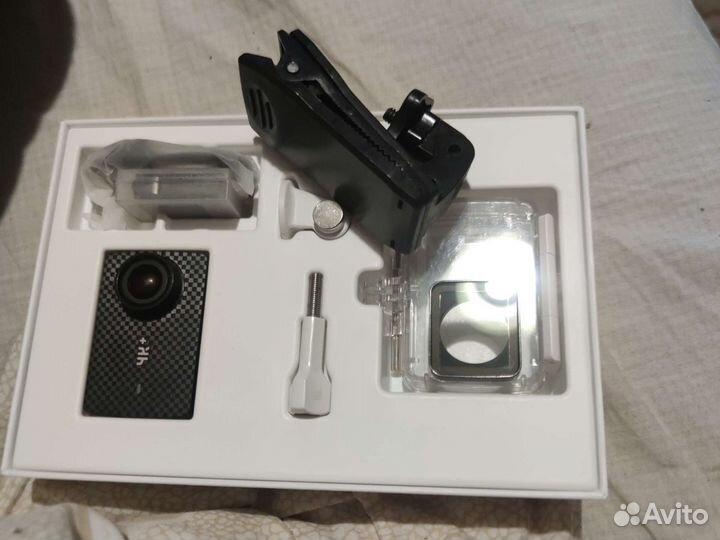 Экшн камера xiaomi yi 4k+