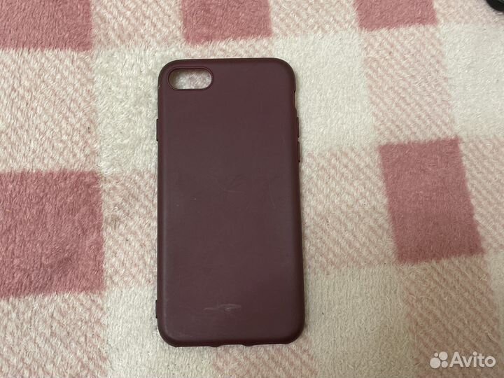 Чехол на iPhone 7