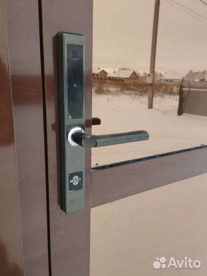 Умный дверной замок