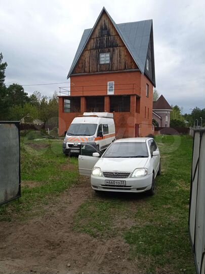 Коттедж 380 м² на участке 20 сот.