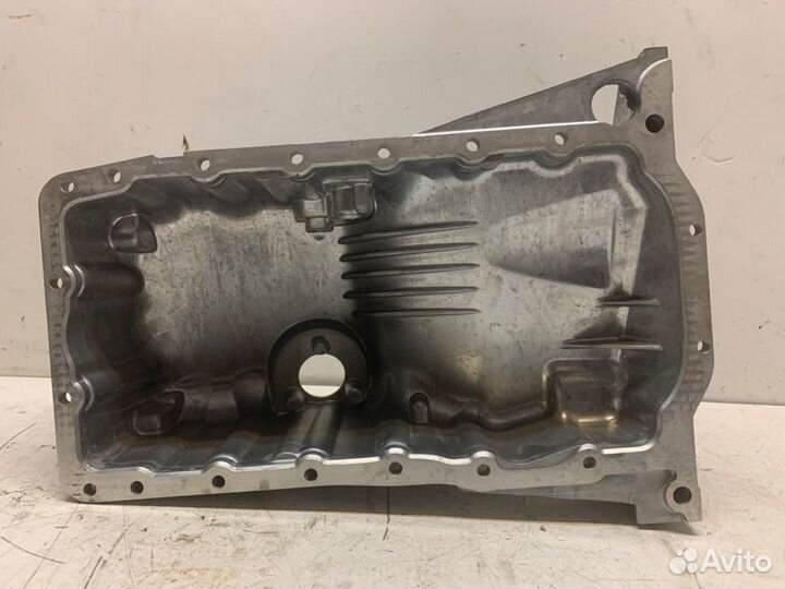 Поддон масляный двигателя Volkswagen Passat B5