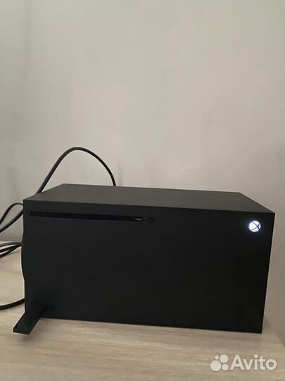 Игровая приставка xbox series x + Игры