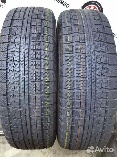 Toyo Winter Tranpath MK4a 215/65 R17 98Q