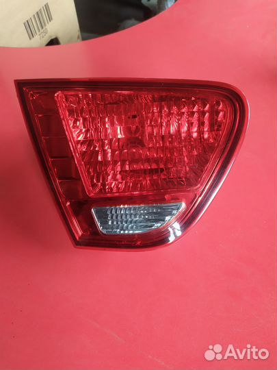 Фонарь задний внутренний левый hyundai elantra
