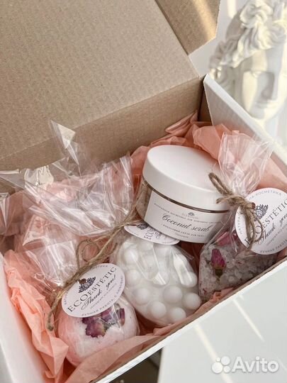Подарочный SPA-набор к 8 Марта