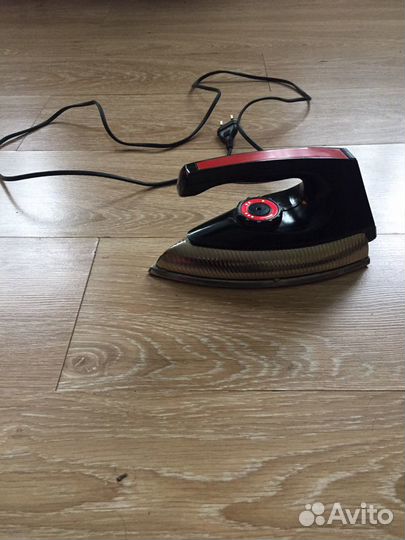 Утюг новый