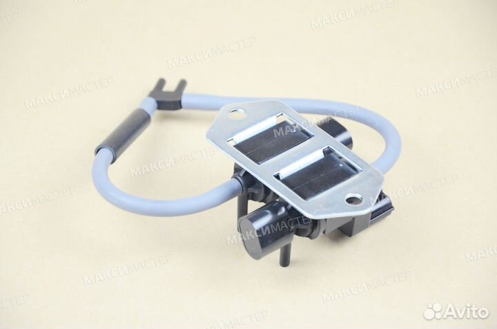 Клапан включения переднего моста Pajero 8657A031