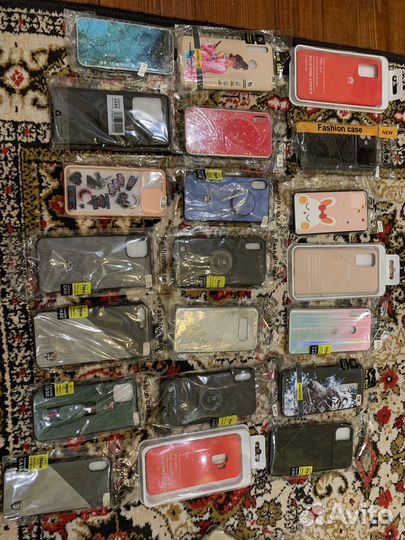 Чехлы на телефон